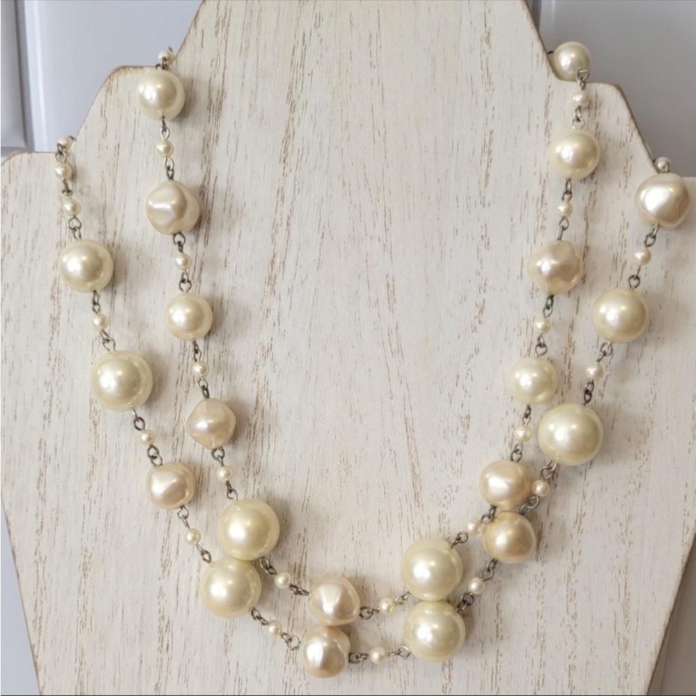 Vintage faux pearl like beads very double strand two tone